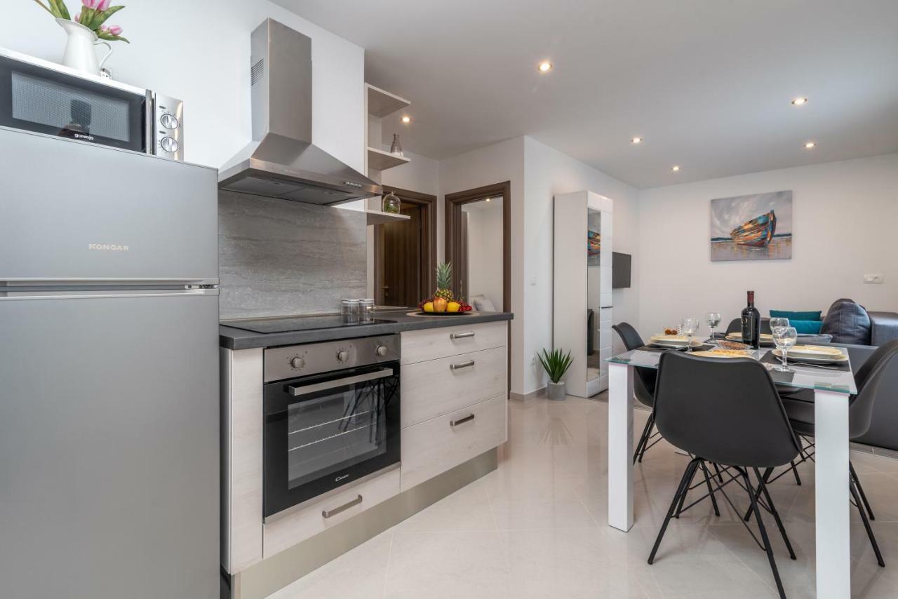 Apartmani Dalmacija Seget Vranjica Extérieur photo